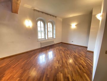 Stanza - Quadrilocale in Vendita in Vicolo Drahter 1 a Nalles