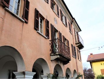 Foto 1 di 26 - Villa in Vendita in Via Dottor Secondino Mazzone a Serravalle Sesia