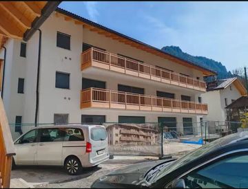 Foto 1 di 4 - Bilocale in Vendita in zona Fontanefredde a Montagna sulla strada del vino
