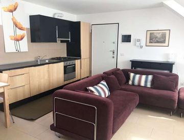 Foto 1 di 7 - Bilocale in Affitto in Via accademia a Milano