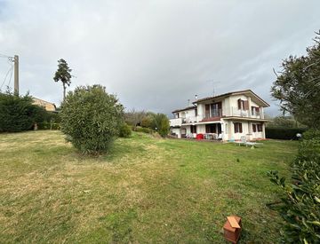 Facciata - Casa bifamiliare, trifamiliare in Vendita in Località SANTA CORRINNA a Follonica