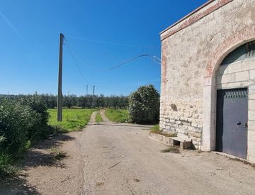 Foto 1 di 14 - Rustico, casale in Vendita in Contrada Avvantaggio a Barletta