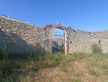 Foto 1 di 14 - Rustico, casale in Vendita in Contrada Poggio Gallo a Chiaramonte Gulfi