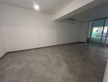 Stanza - Quadrilocale in Vendita in Via F. Cordova 46 a Palermo