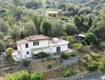 Foto 1 di 26 - Casa bifamiliare, trifamiliare in Vendita in Via orià a Soldano