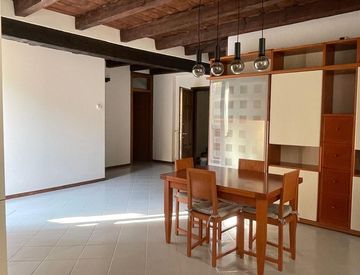 Soggiorno - Bilocale in Affitto in Via Santo Stefano 9 a Sarnico