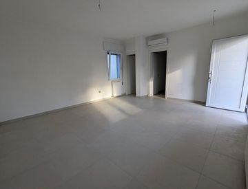 Stanza - Casa bifamiliare, trifamiliare in Vendita in Via Torino 1 a Porto Viro
