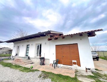 Foto 1 di 12 - Villa in Vendita in Vicolo Badia a Fontanetto Po