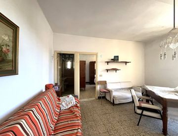 Camera da letto - Quadrilocale in Vendita in Piazza Umberto primo a Ranzo