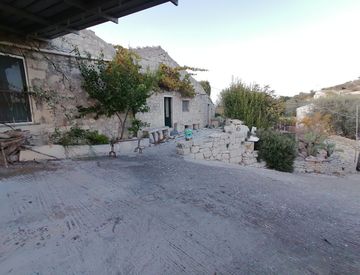 Foto 1 di 42 - Villa in Vendita in Via Cozzo delle forche a Ragusa