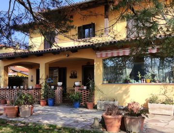 Foto 1 di 8 - Casa indipendente in Vendita a Rovasenda