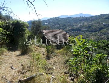 Foto 1 di 8 - Rustico, casale in Vendita in Corso B. Leone 36 a Seborga