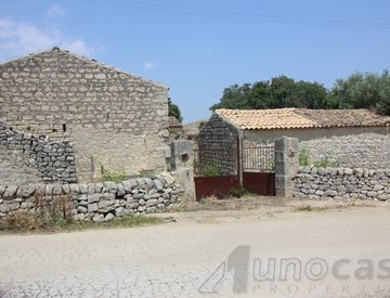 Foto 1 di 25 - Rustico, casale in Vendita in zona Modica Bassa a Modica