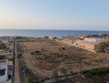 Foto 1 di 9 - Terreno edificabile in Vendita in Via Enea 101 a Erice