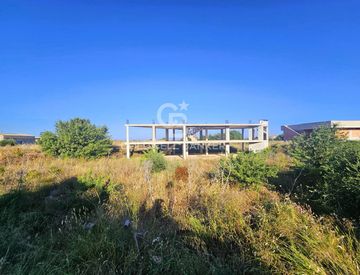 Giardino - Casa bifamiliare, trifamiliare in Vendita in Contrada Favara a Ispica