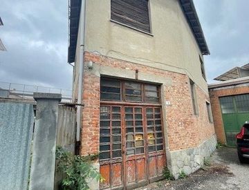 Vista - Casa indipendente in Vendita in Corso Alessandria a Tortona