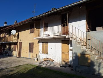 Foto 1 di 33 - Villetta a schiera in Vendita in Via Vigna 3 a Carisio
