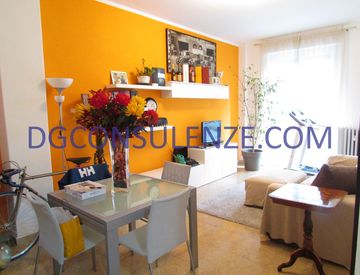 Soggiorno - Bilocale in Vendita in Viale Campania a Milano