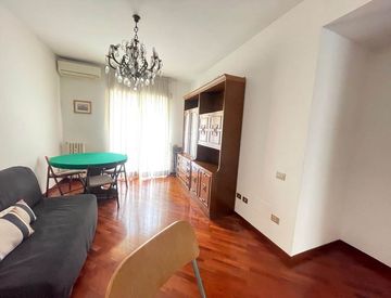 Soggiorno - Trilocale in Vendita in Via Migiurtinia 52 a Roma