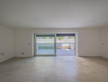 Stanza - Trilocale in Vendita in Via Stazione a Naturno