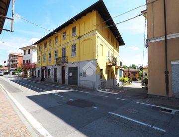 Foto 1 di 25 - Quadrilocale in Vendita in Via Torino 116 a Roasio