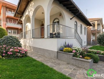Facciata - Villa in Vendita in veneto 42 a Melegnano