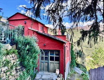 Foto 1 di 27 - Casa indipendente in Vendita in Via Camillo Benso Conte di Cavour a Prelà