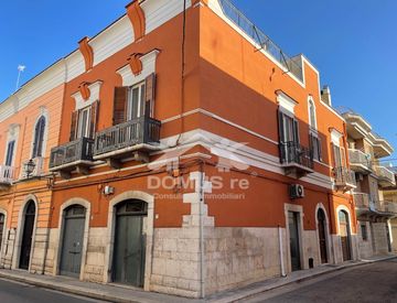 Foto 1 di 28 - Casa bifamiliare, trifamiliare in Vendita in Via Santa Maria Vetere a Andria