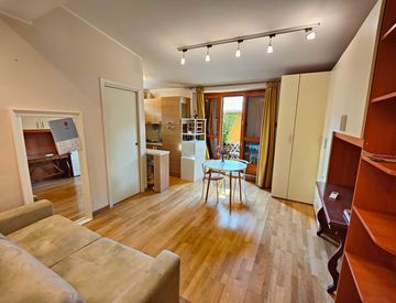 Soggiorno - Monolocale in Affitto in Via Privata della Majella 3 a Milano