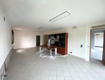 Area comune - Locale commerciale in Affitto in Via Cristoforo Colombo 141 a Albignasego
