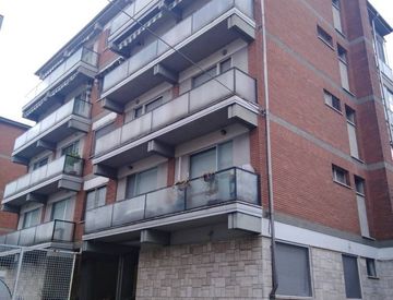 Foto 1 di 32 - Quadrilocale in Vendita in Via Alessandro Manzoni a Vercelli
