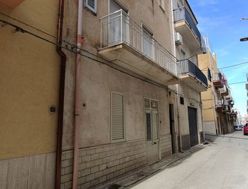 Foto 1 di 30 - Casa indipendente in Vendita in VERGA a Alcamo