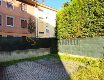 Facciata - Box/posto auto in Affitto in Via Lodovico Scapinelli a Modena