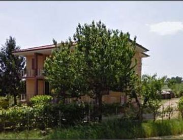 Facciata - Appartamento in Vendita in Strada della Striscia a Latina