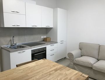 Cucina - Monolocale in Vendita in Via Basicò 58 a Roma