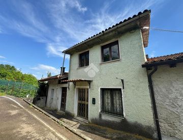 Facciata - Casa indipendente in Vendita in Via Creazzo 24 a Pianezze