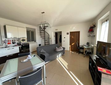 Soggiorno - Bilocale in Affitto in Via degli Svevi 50 a Catanzaro