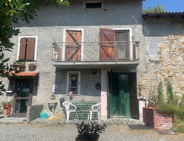 Facciata - Casa indipendente in Vendita in Cascina Grassano 40 a Lerma