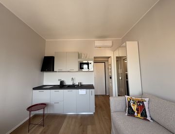 Cucina - Monolocale in Affitto in Via Senato 35 a Milano