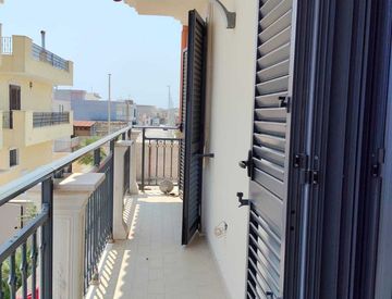Terrazza - Villetta a schiera in Vendita in Via Enrico Fermi 3 a Margherita di Savoia
