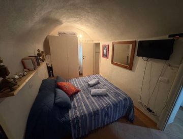 Camera da letto - Trilocale in Vendita in Vicolo Campane 5 a Isolabona
