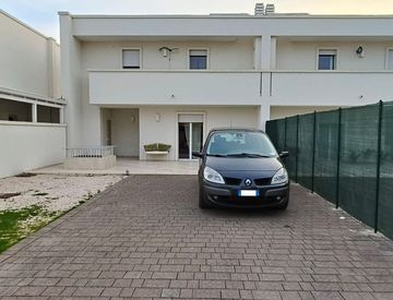 Foto 1 di 20 - Casa bifamiliare, trifamiliare in Vendita in Via martiri di Palermo a Trani
