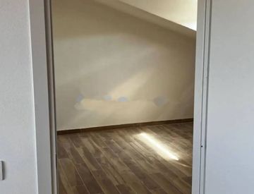 Stanza - Attico, mansarda in Vendita in Via Federico Bisceglia a Catanzaro
