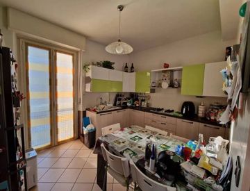 Cucina - Trilocale in Vendita in Via Siracusa a Vercelli
