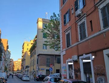 Vista - Trilocale in Vendita in Via Visconte Maggiolo a Roma