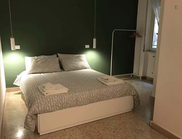 Camera da letto - Bilocale in Affitto in Via Girolamo Benzoni a Roma