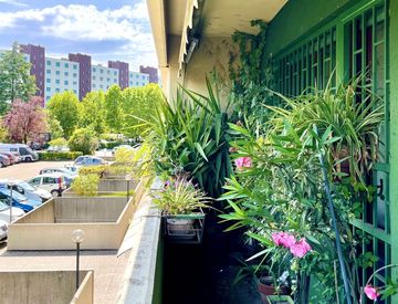 Terrazza - Appartamento in Vendita in Via Larga 52 a Bologna