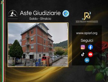 Foto 1 di 32 - Quadrilocale in Vendita in Via Vazia 53 a Rieti