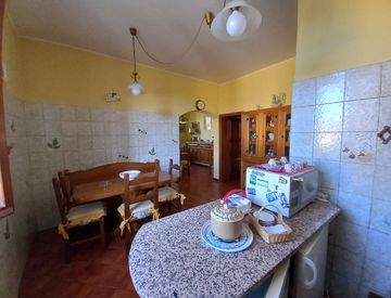 Villa in Vendita in sottomonte 1 a Capannori - 260mq 