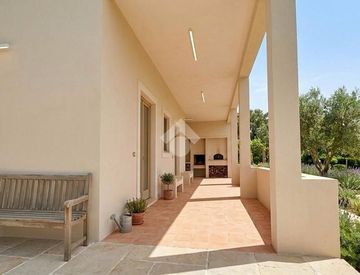 Foto 1 di 30 - Villa in Vendita in Contrada Regina a Francavilla Fontana